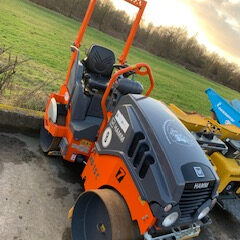 Mietgeräte Verdichtungstechnik Asphaltwalze HD10C